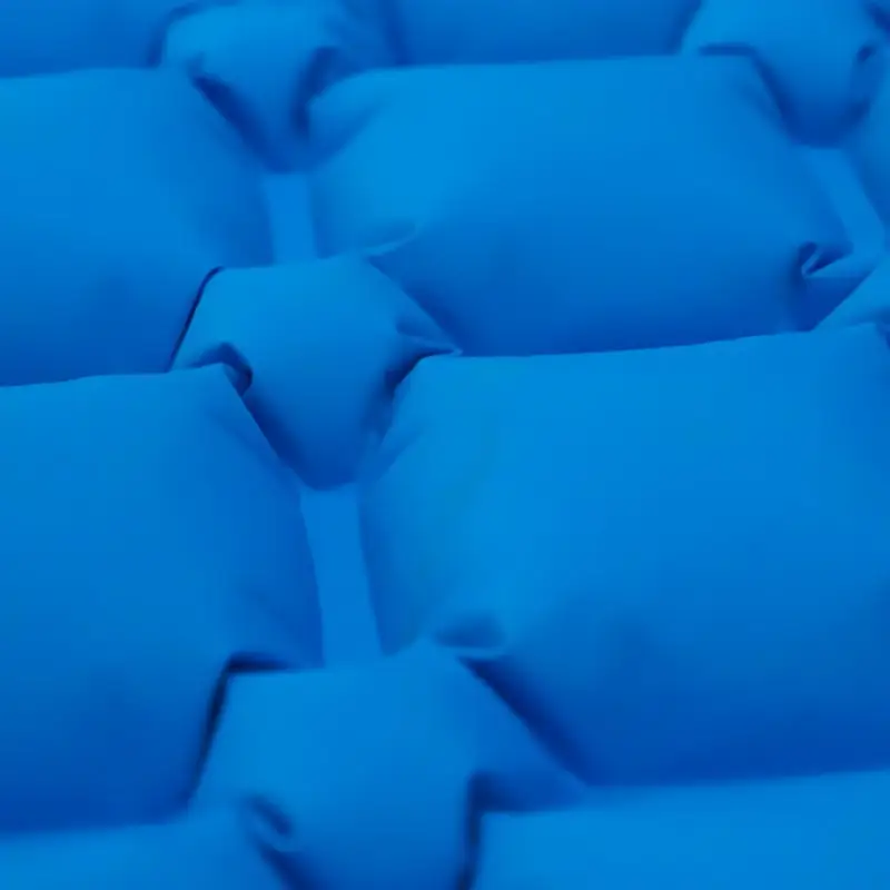 Matelas gonflable avec pompe intégrée