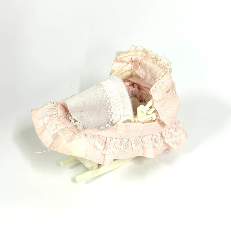 [used] Pink Cradle Sylvanian Families Calico Critters