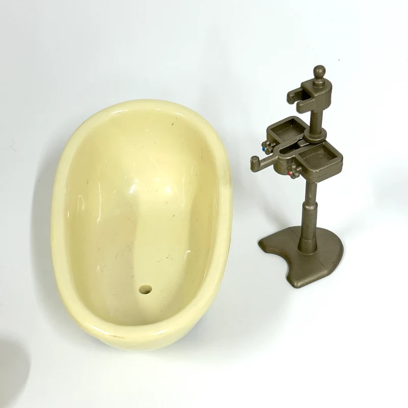 [used] Bathtub Set Sylvanian Families Calico Critters