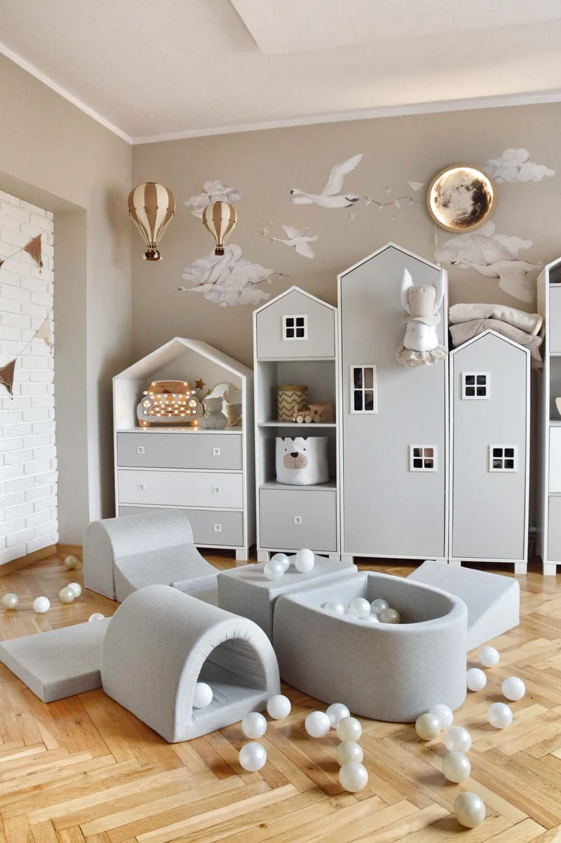 Plus grande aire de jeux en mousse avec piscine micro gris clair + 100 balles