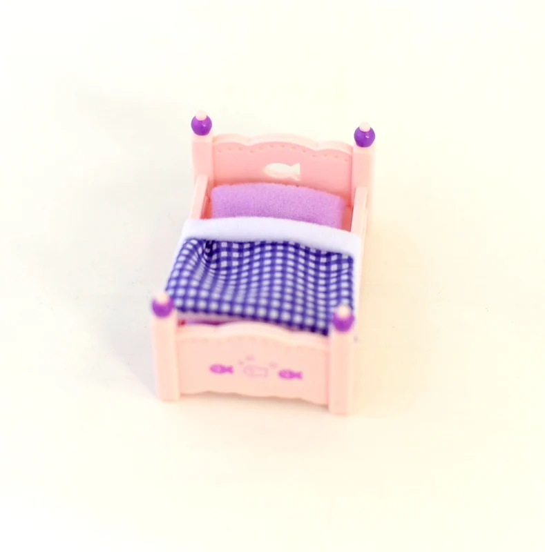 Fluffy Dream Collection Bed Set Purple Familymart 2021 Sylvanian Families Calico Critters