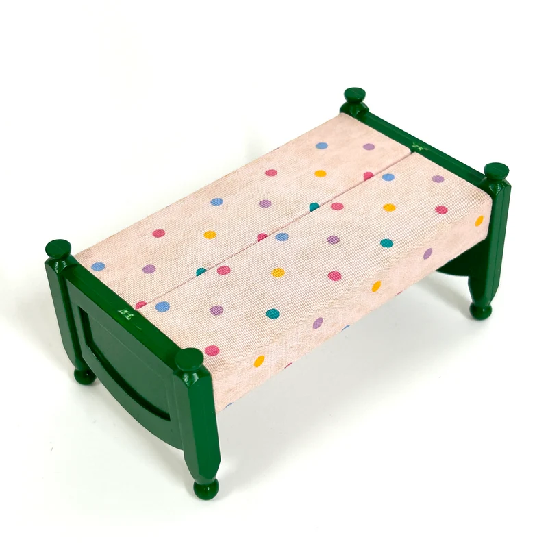 [used] Green Bed (M) Polka Dots Pink KA-08 Sylvanian Families Calico Critters