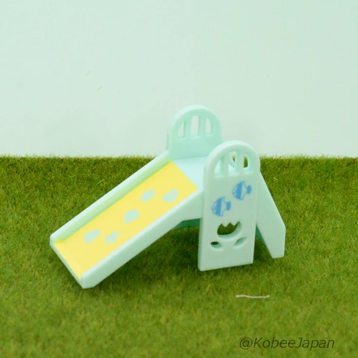 Dreamy Parade Series Play Equipment Slide Familymart 2022 Sylvanian Families Calico Critters