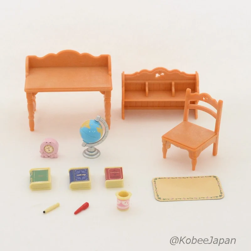 Study Desk Set KA-318 Sylvanian Families Calico Critters