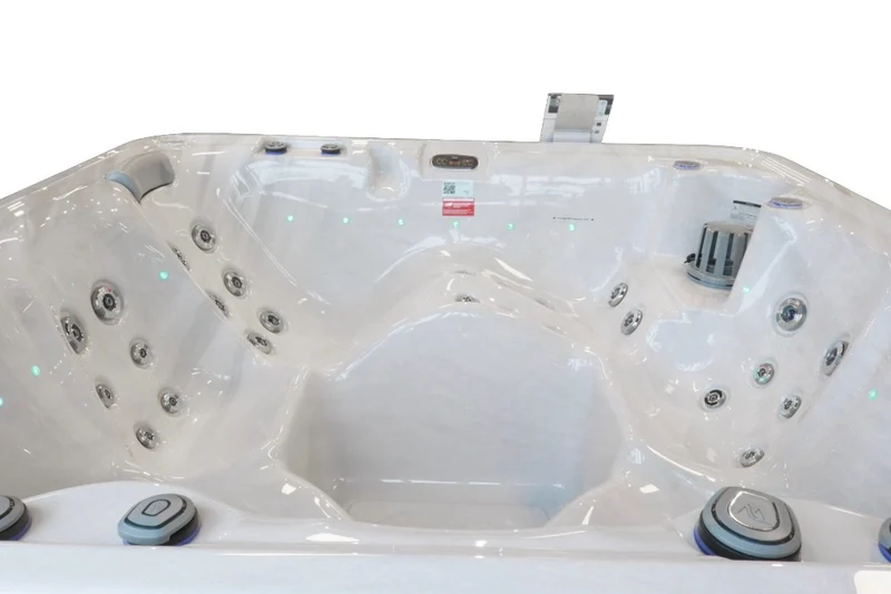 Spa Wellis Hercules Jets SS