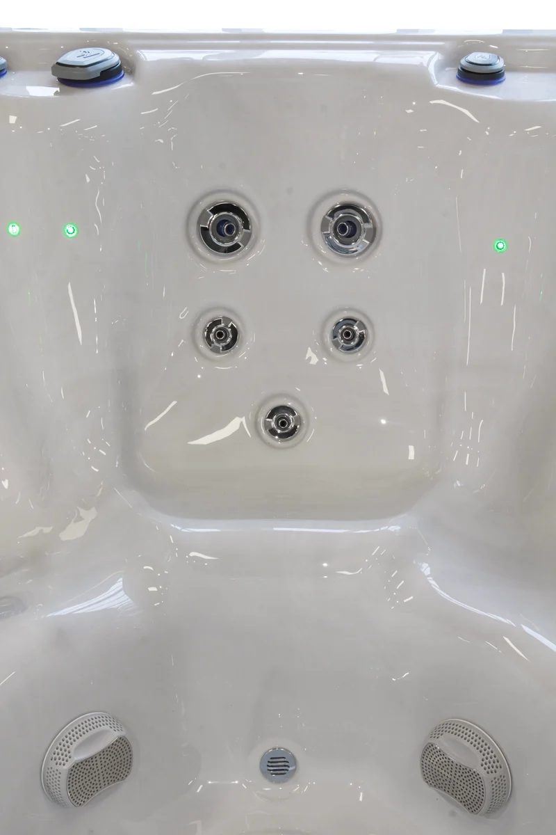 Spa Wellis Hercules Jets SS