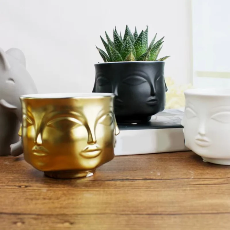 AuraVisage – Blomstervase med Ansigts inspireret Design