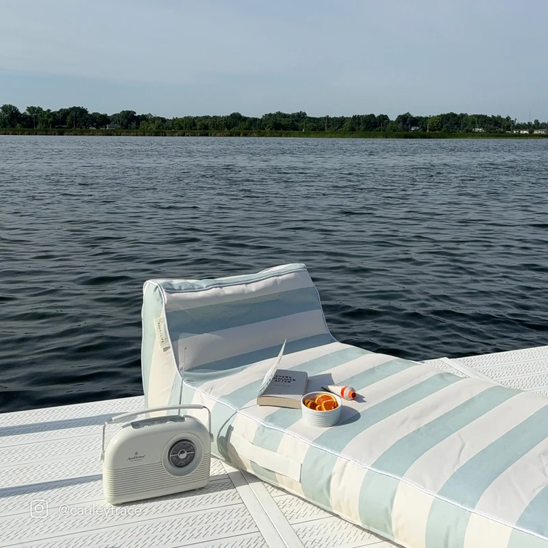 Luxe Lie-On Lounger - Lazy Days