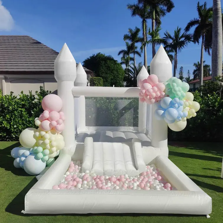 Château Gonflable Blanc Fosse à Balles Mariage
