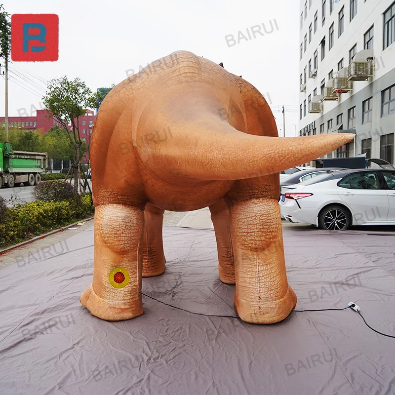 Décoration Gonflable Dinosaure Triceratops Géant