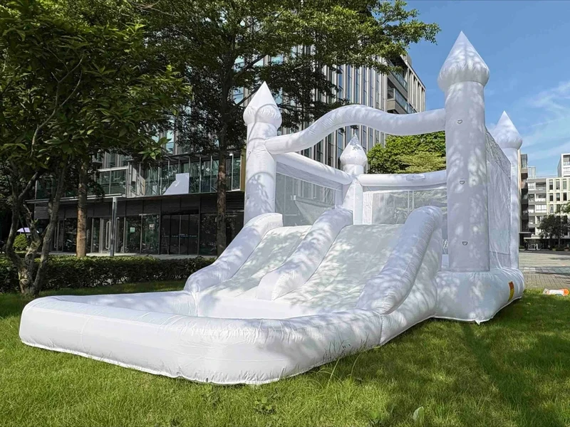 Château Gonflable Blanc Toboggan Mariage