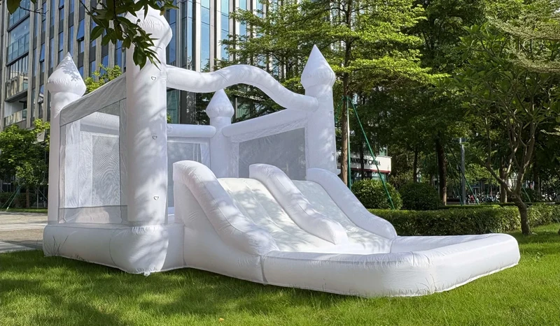 Château Gonflable Blanc Toboggan Mariage