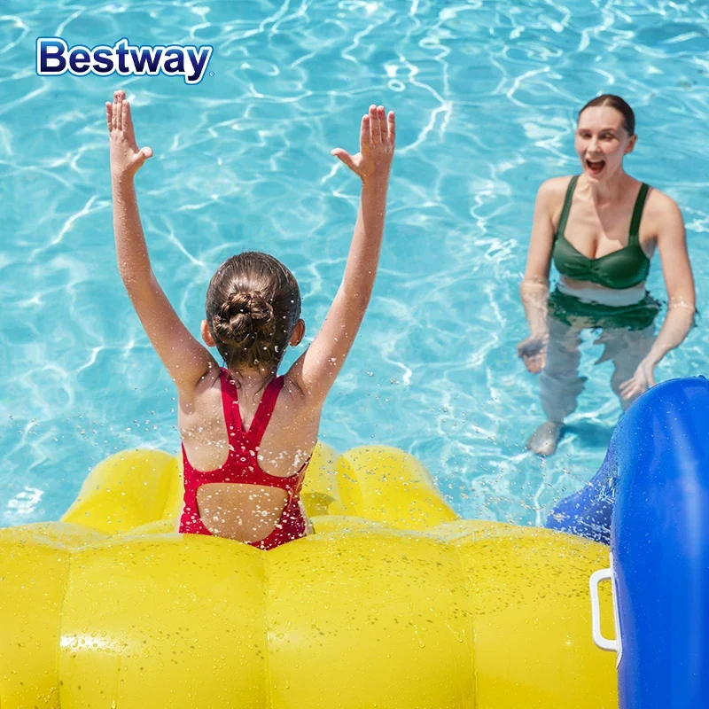 Toboggan Aquatique Gonflable Arroseur