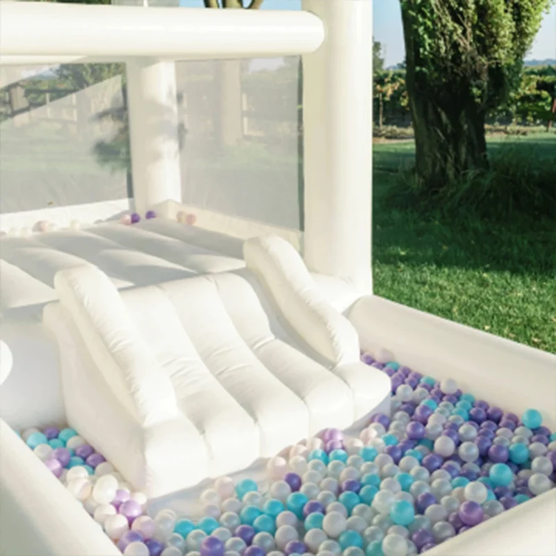 Château Gonflable Blanc Géant PVC