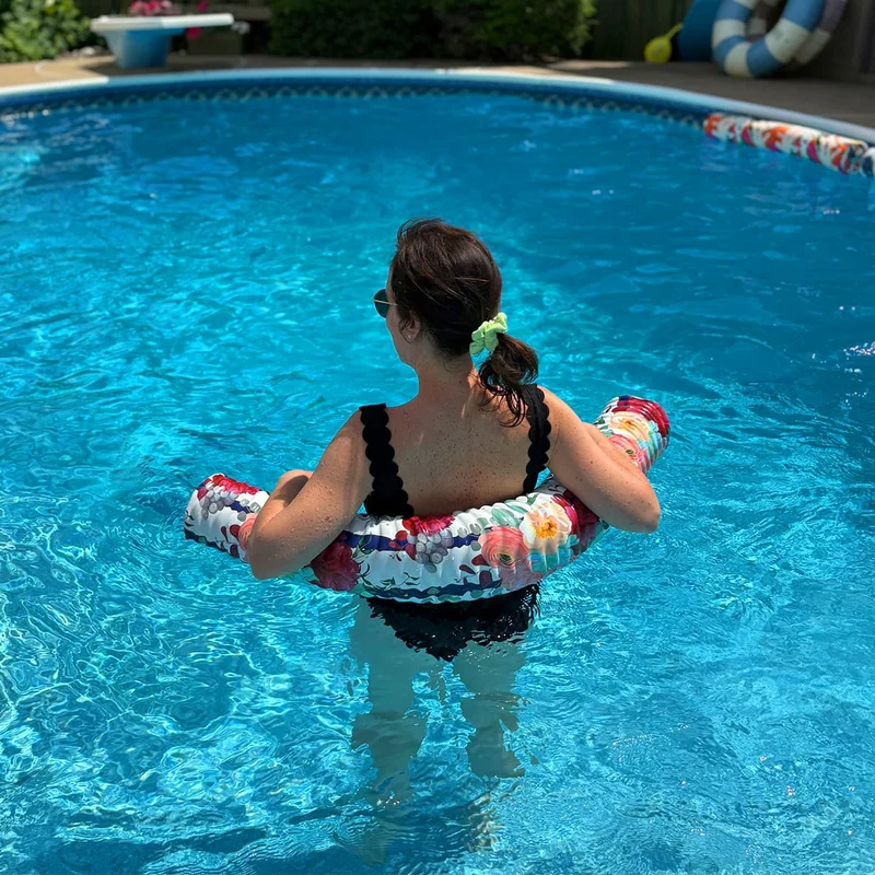Nouilles de piscine assorties : Flamant, Ananas, Hexa et Fleurs