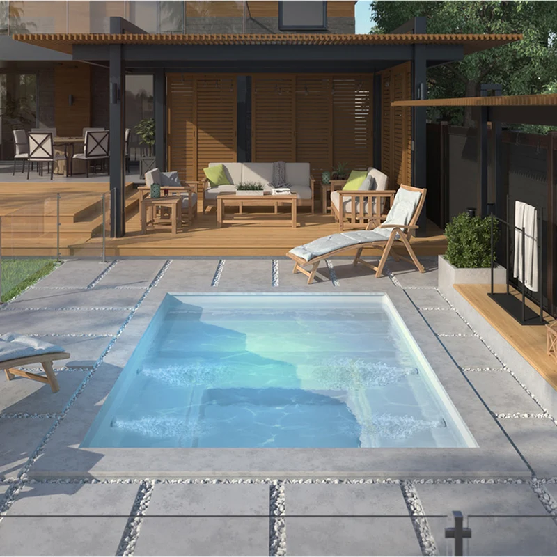 Piscine en fibre de verre - 8 x 10 pi