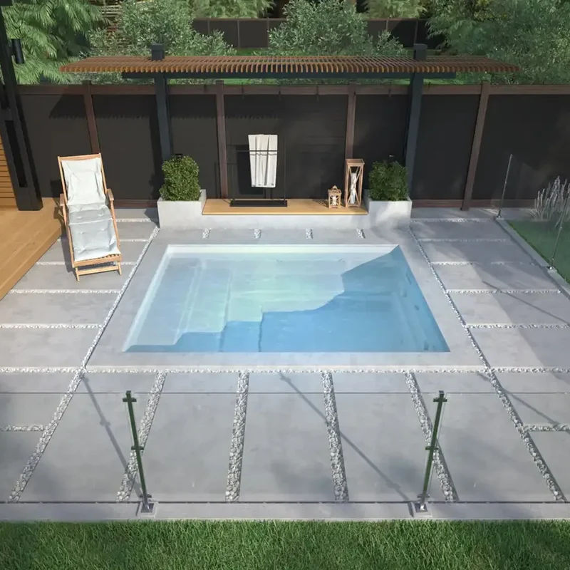 Piscine en fibre de verre - 8 x 10 pi