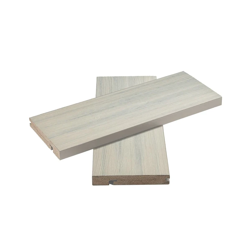 Planche en composite avec bord arrondi - 12 pi