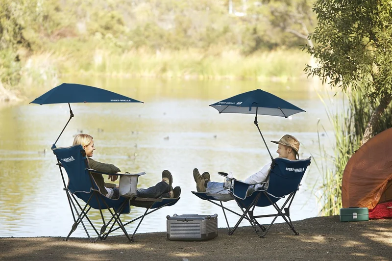 Sport-Brella Verstelbare Campingstoel - Visstoel - Strandstoel met Parasol - Blauw - Tweedekans