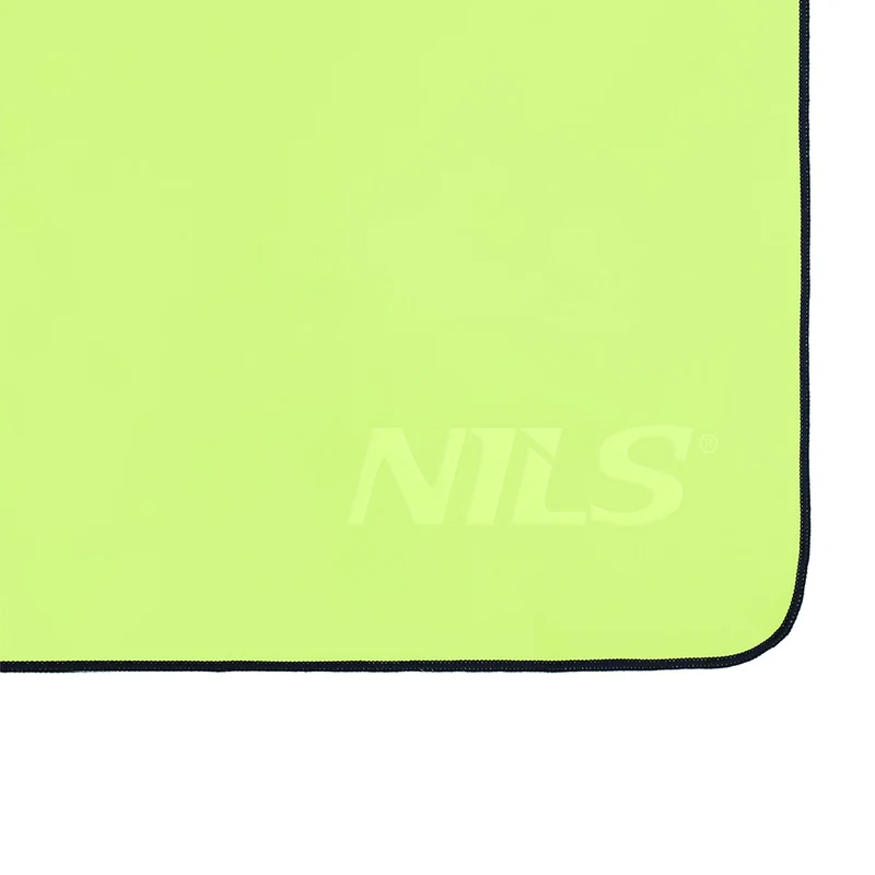 NILS Microvezel Handdoek - Groen/Zwart - 140 x 70 cm