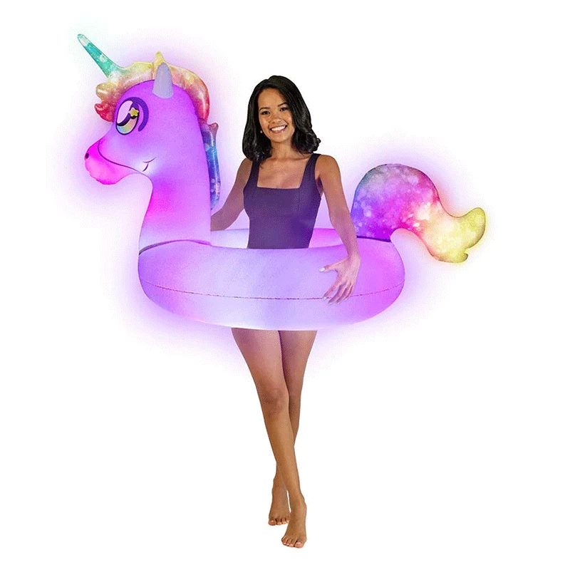 Gonflable licorne illuminée