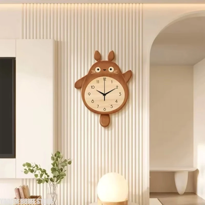 CuteClock – Dekorativt Vægur med Tegneserie Kat
