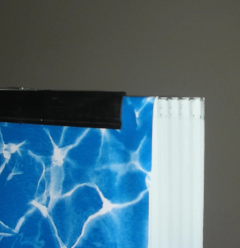 Margelle en forme de V pour piscine hors terre