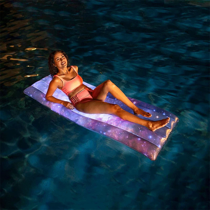 Matelas gonflable galaxie illuminée