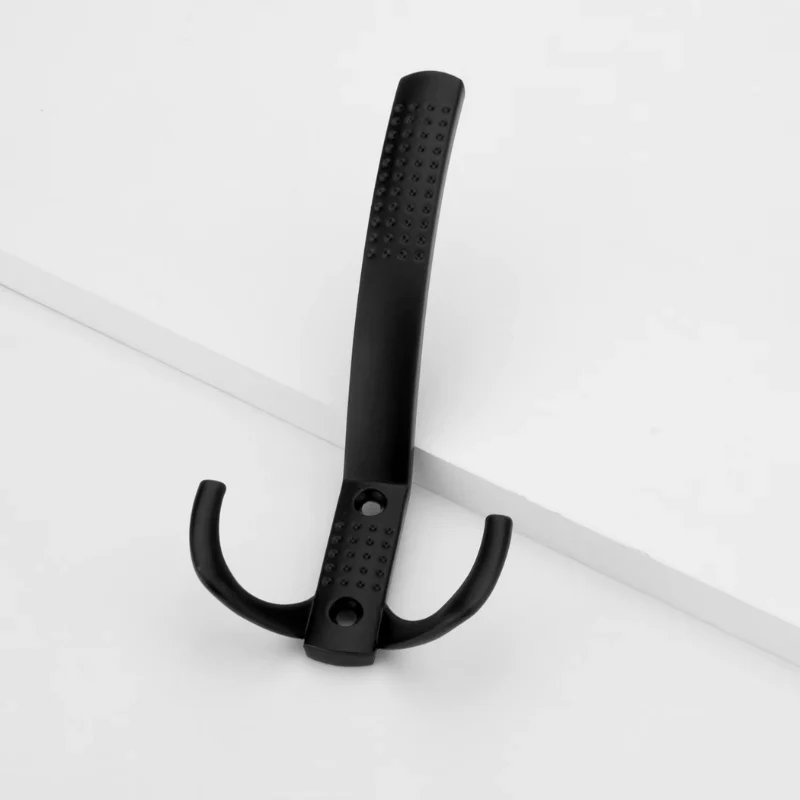 RackBend - Kreativ Vægmonteret Reol med Buet Design