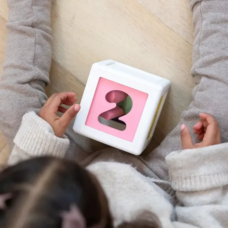 Jouets Bébé trieur de formes -Kuby - Oppi