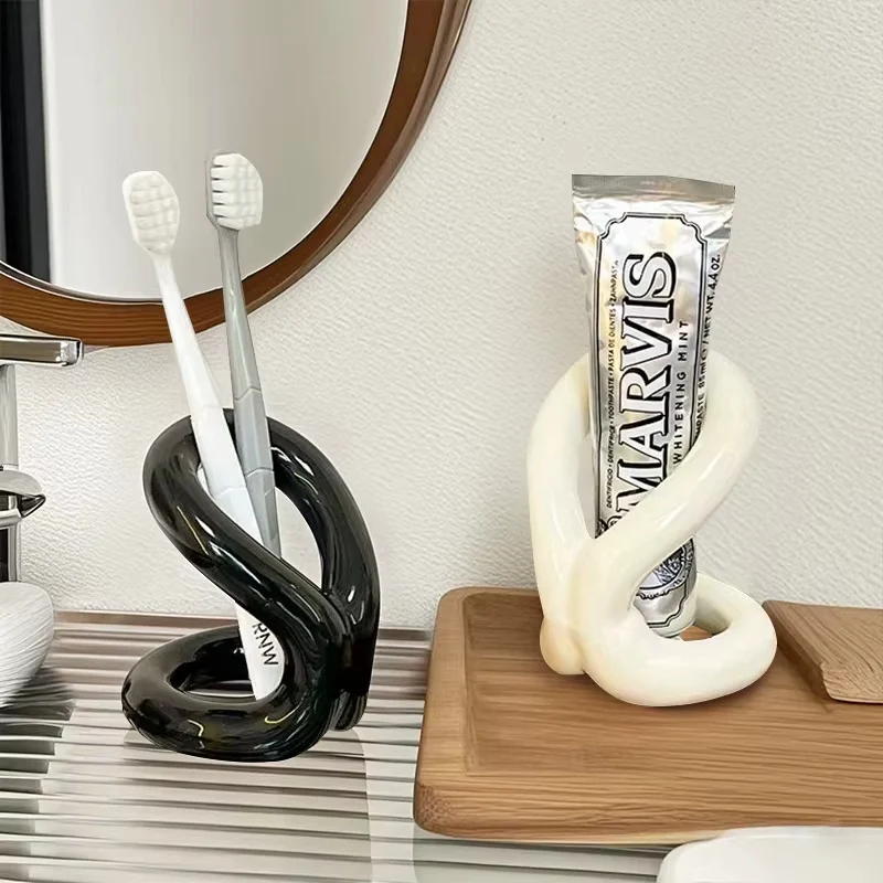 ToothNest – Tandbørsteholder med Buet Design