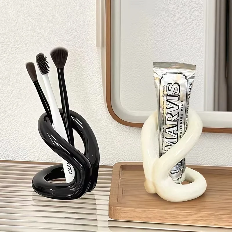 ToothNest – Tandbørsteholder med Buet Design