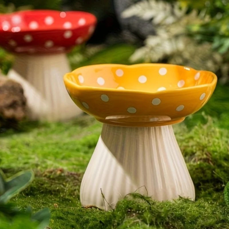 MushBowl - Dyrefoderskål med Svampeinspireret