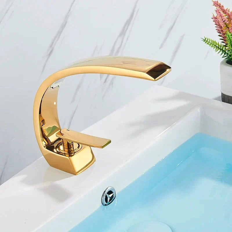 FlowPure - Vandhane til Vask med Enkelthåndtagsdesign