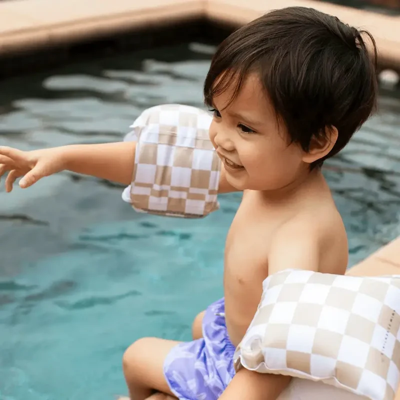 Brassard échec - beige, 2 à 6 ans - Swim Essentials