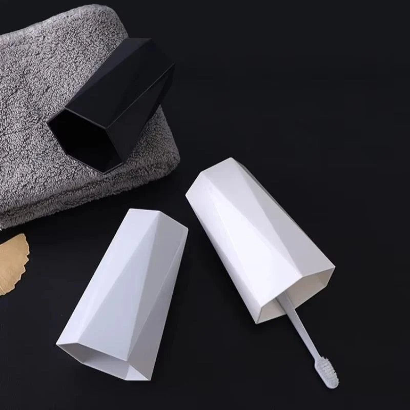 SmartHold - Badeværelsestilbehørsholder med bærbart design