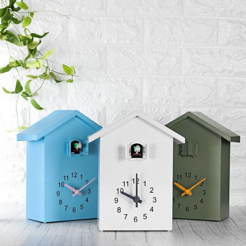 HomeTick - Vægur med Hjemmeinspireret Design og Digitalt Display