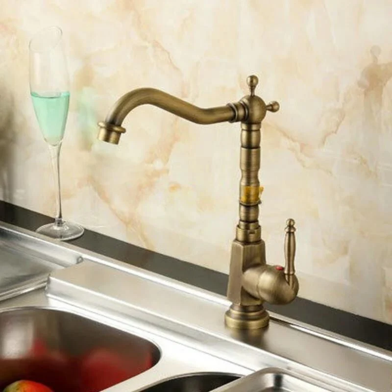 SpinFlow - Drejelig vandhane til håndvask med kreativt design