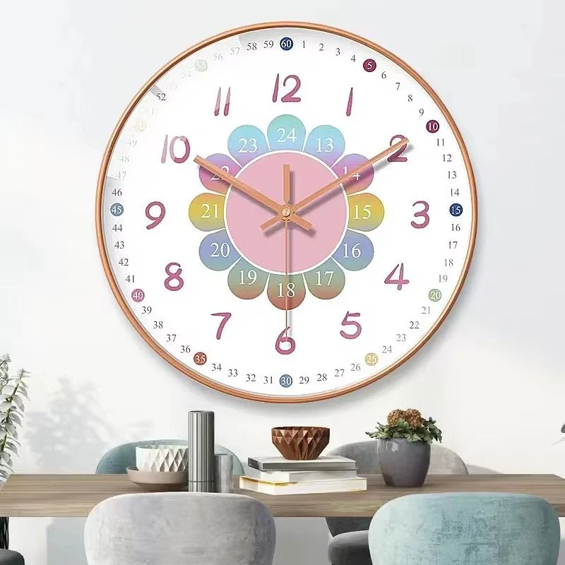 RoundTick - Vægmonteret ur med digitalt display og rundt design