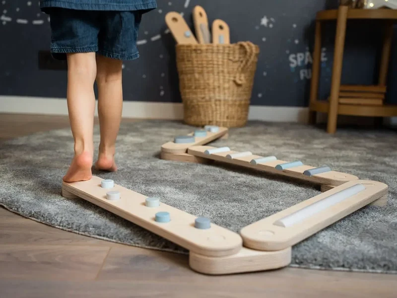 Lot de 4 poutres d'équilibre, jouet d'équilibre en bois, planches d'équilibre - Jeu de motricité enfant - Happymoon