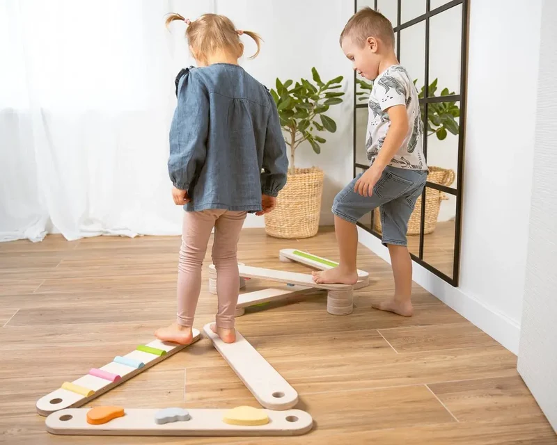 Ensemble de Poutres d'Équilibre en Bois - 8 Poutres, Poutre d'Équilibre à Double Face - Jeu de Motricité Enfant - Happymoon