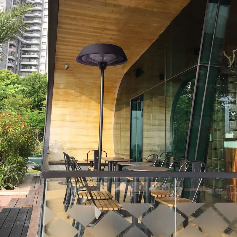 Chauffe-terrasse infrarouge sur pied