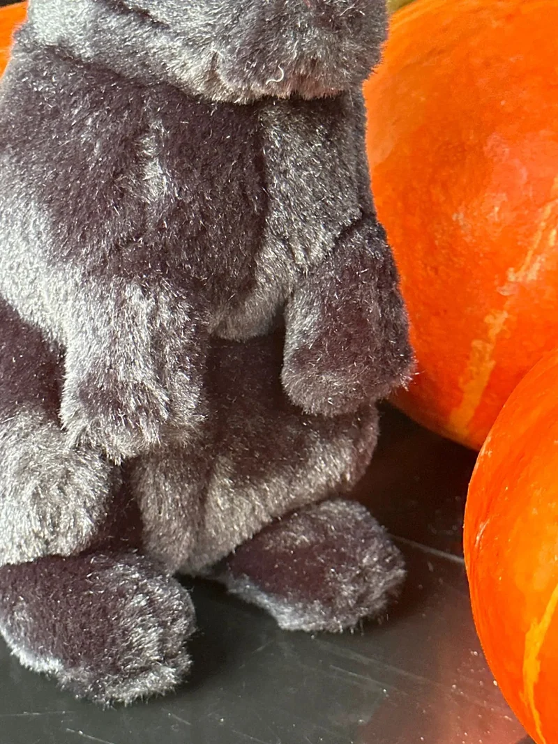 Mon lapin d'Halloween (20 cm) - La Pelucherie