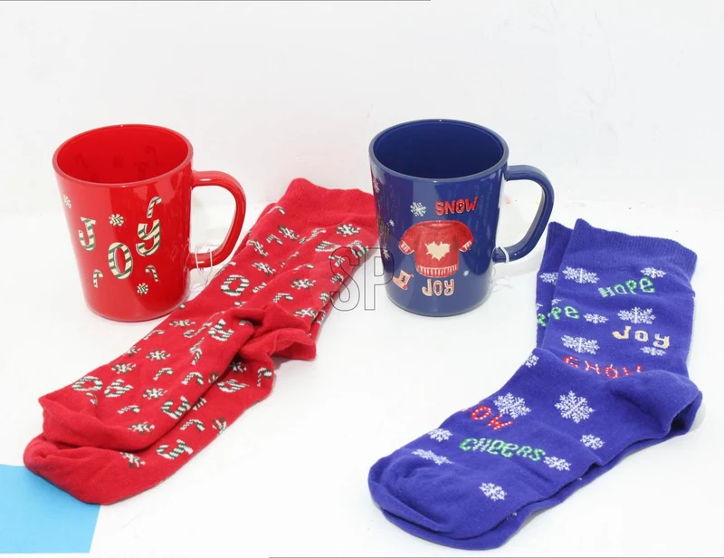 Set bicchiere da caffè e tè con calze natalizie modello assortito PERAGA CHRISTMAS