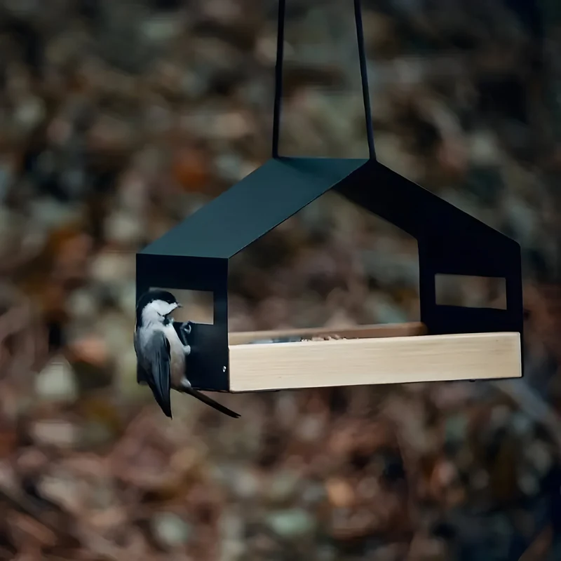 TweetWood – Hængende fuglehus med naturligt design til et livligt haveliv