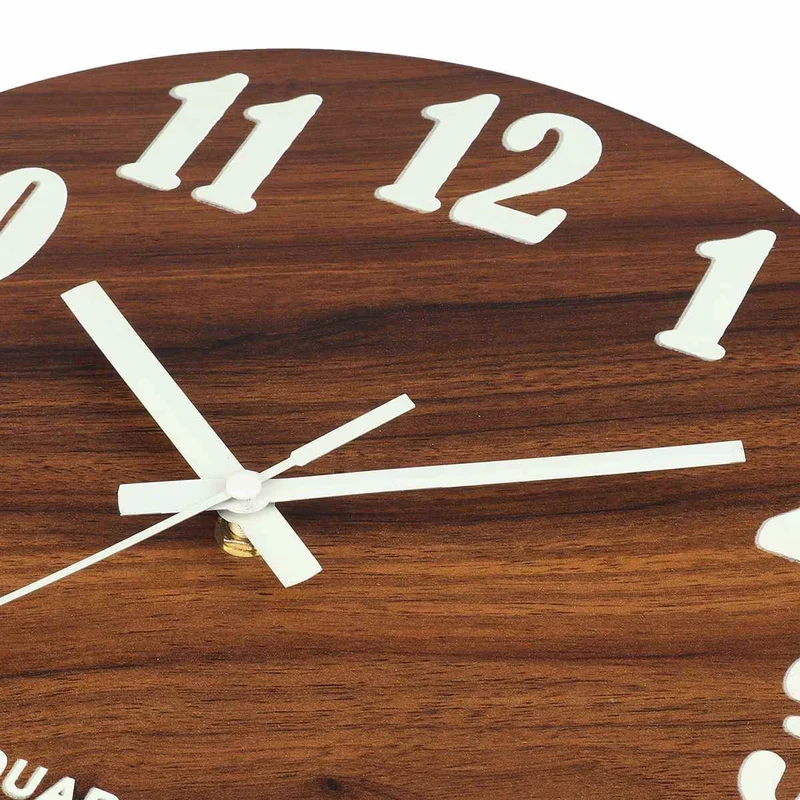 ClassicClock – Elegant bordur i træ med blødt natlys og moderne udtryk