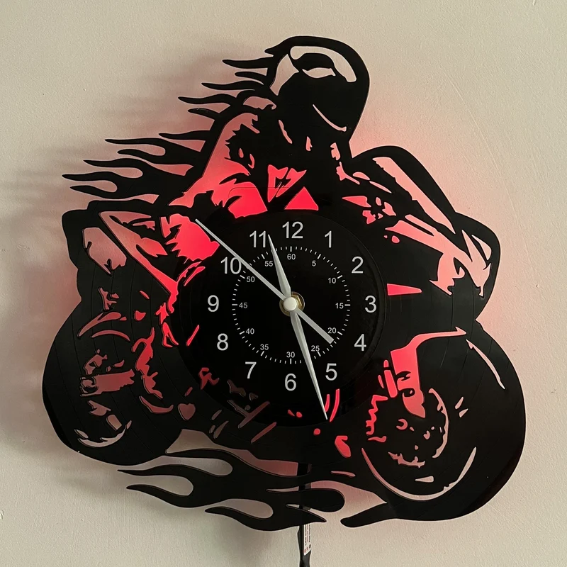 MotoGlow - Motorcykelinspireret væglampe med lydløs præcision