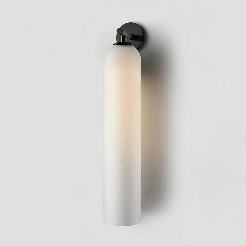 GlowLine – Minimalistisk væglampe med slank cylinderform og blød omgivende belysning