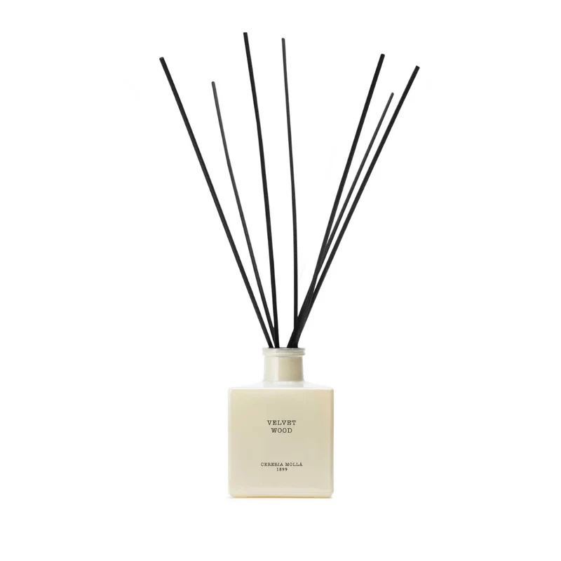 DIFFUSORE DI PROFUMO A BASTONCINI VELVET WOOD 250ML
