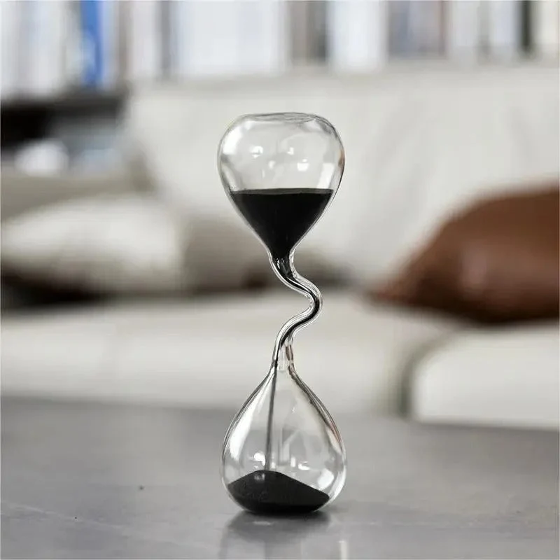 TimeWave - Elegant buet timeglas med flydende sort sand